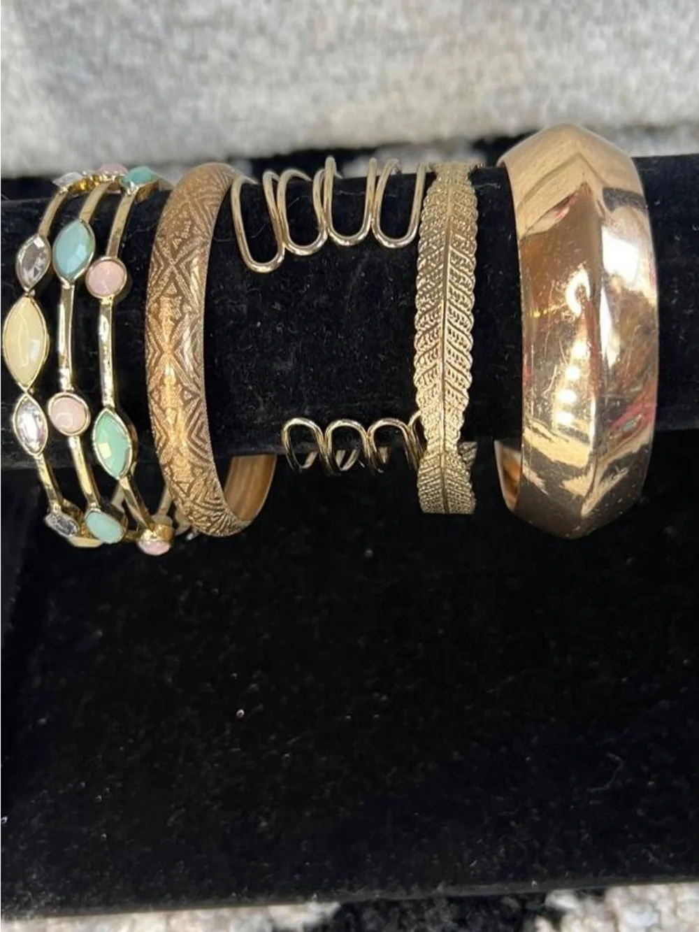Y2K gold tone bangle stack